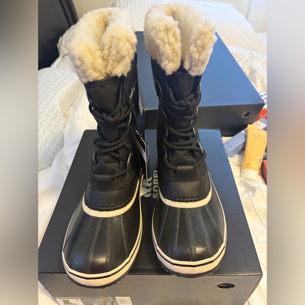 Sorel Black and Cream Winter Boots